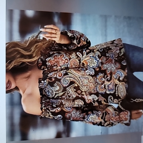 #23 Western Paisley Print Off Shoulder Blouse - Picture 7 of 7